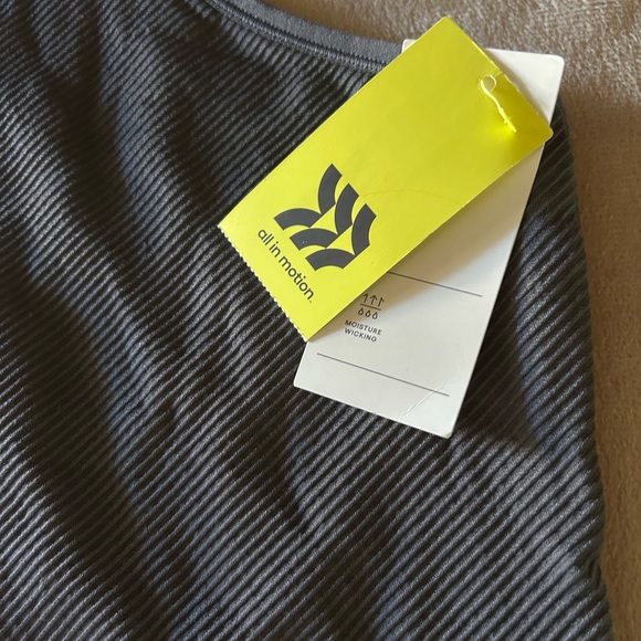 All In Motion Seamless Racerback Ribbed Crop Tank Top Size 4X New - Picture 2 of 8